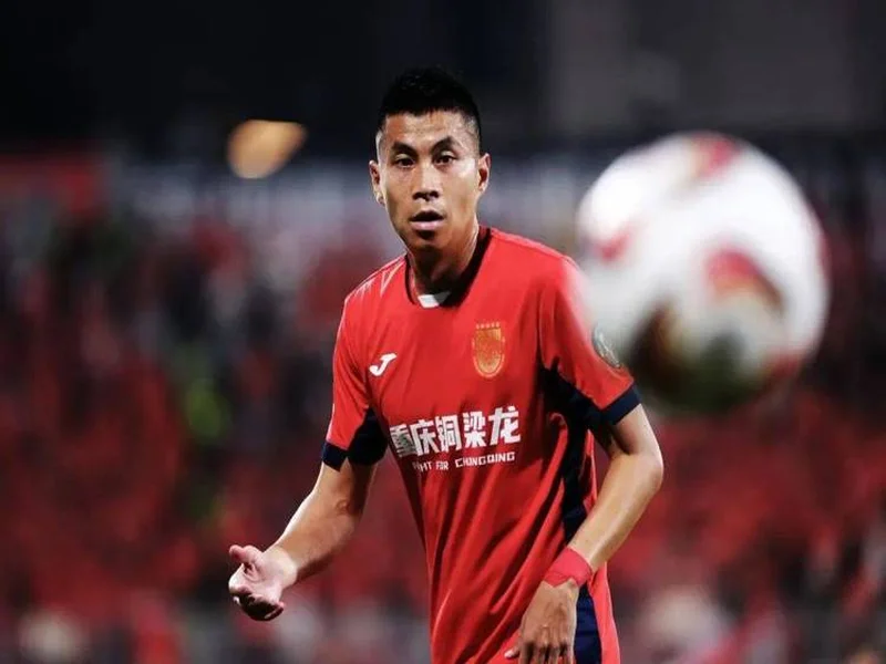 黄希扬:希望在向余望们身上能实现全国球迷的愿望,走向世界杯